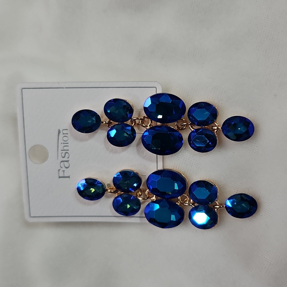 Women's Blue Rhinestone Crystal Dangle Earrings Prom Party NWOT Elegant Dressy